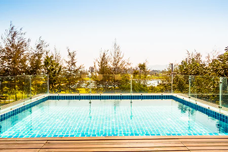 Cost of Glass Pool Fence Repair in Clermont, FL